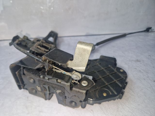 bontott FORD FOCUS II Jobb hátsó Ajtózár