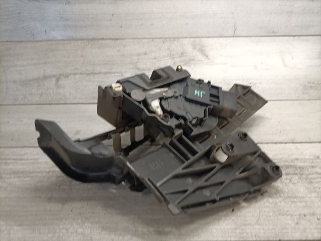 bontott FORD FOCUS II Jobb hátsó Ajtózár