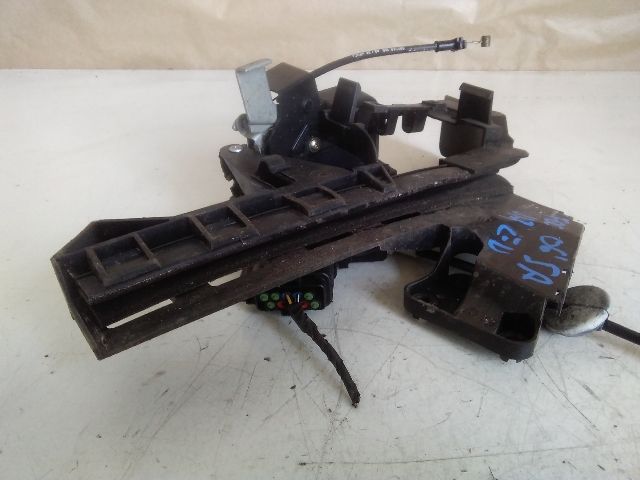 bontott FORD FOCUS II Jobb hátsó Ajtózár