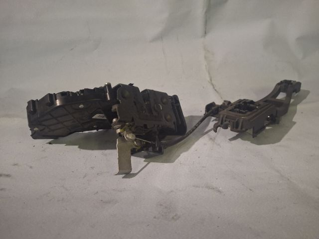 bontott FORD FOCUS II Jobb hátsó Ajtózár