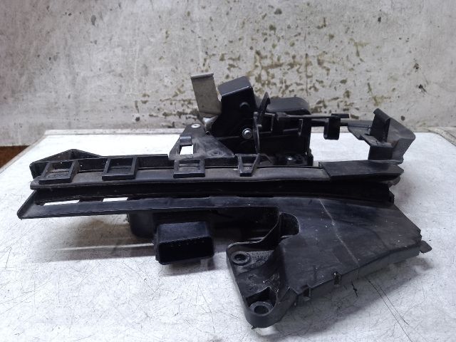 bontott FORD FOCUS II Jobb hátsó Ajtózár