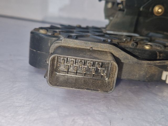 bontott FORD FOCUS II Jobb hátsó Ajtózár