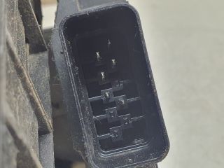 bontott FORD FOCUS II Jobb hátsó Ajtózár