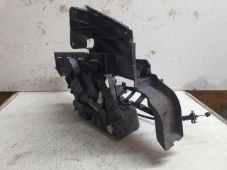 bontott FORD FOCUS II Jobb hátsó Ajtózár