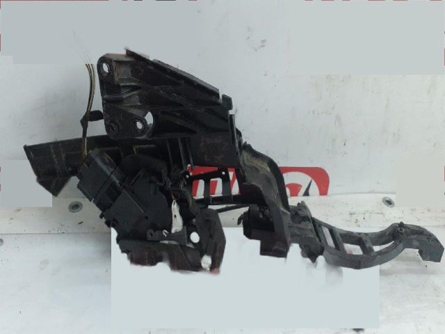 bontott FORD FOCUS II Jobb hátsó Ajtózár