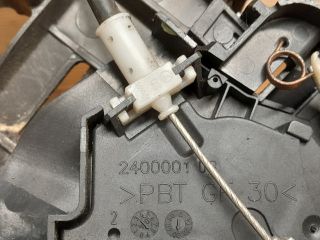 bontott FORD FOCUS II Jobb hátsó Ajtózár