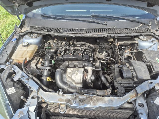 bontott FORD FOCUS II Jobb hátsó Csonkállvány Kerékaggyal