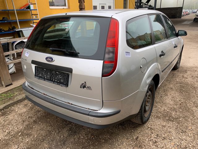 bontott FORD FOCUS II Jobb hátsó Csonkállvány Kerékaggyal