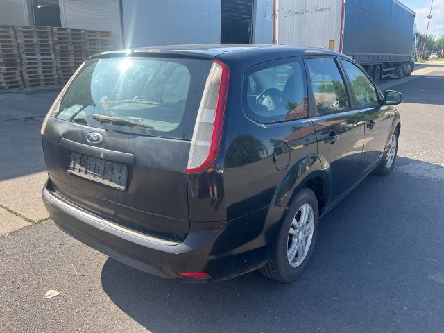 bontott FORD FOCUS II Jobb hátsó Dobbetét (Kerékjárati, Műanyag)