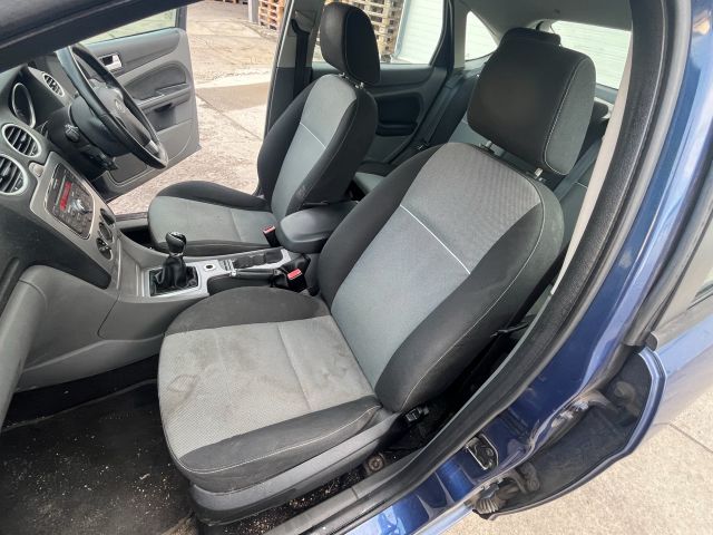 bontott FORD FOCUS II Jobb hátsó Fejtámla