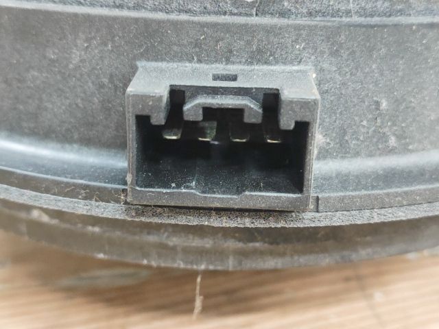 bontott FORD FOCUS II Jobb hátsó Hangszóró