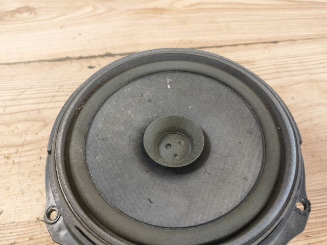 bontott FORD FOCUS II Jobb hátsó Hangszóró