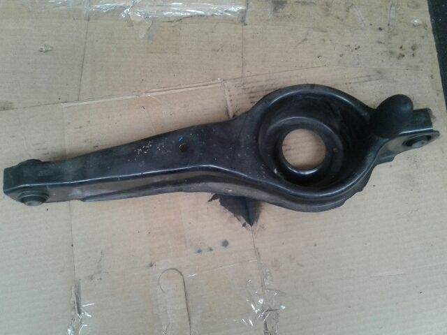 bontott FORD FOCUS II Jobb hátsó Hátsó Keresztlengőkar