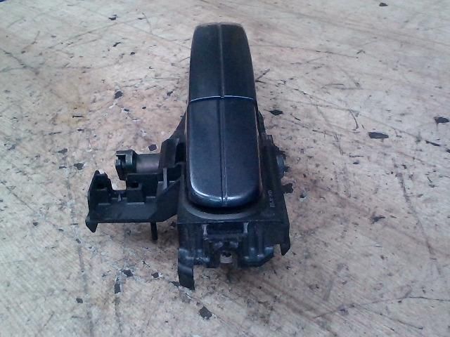 bontott FORD FOCUS II Jobb hátsó Külső Kilincs