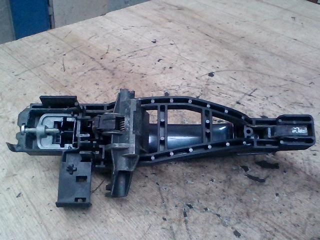 bontott FORD FOCUS II Jobb hátsó Külső Kilincs