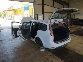 bontott FORD FOCUS II Jobb hátsó Zsanér