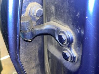 bontott FORD FOCUS II Jobb hátsó Zsanér