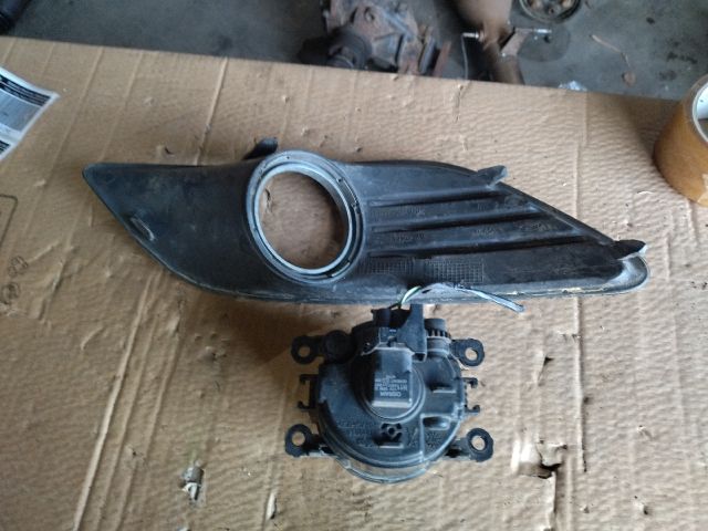 bontott FORD FOCUS II Jobb Ködfényszóró