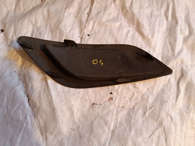 bontott FORD FOCUS II Jobb Ködlámpa Rács