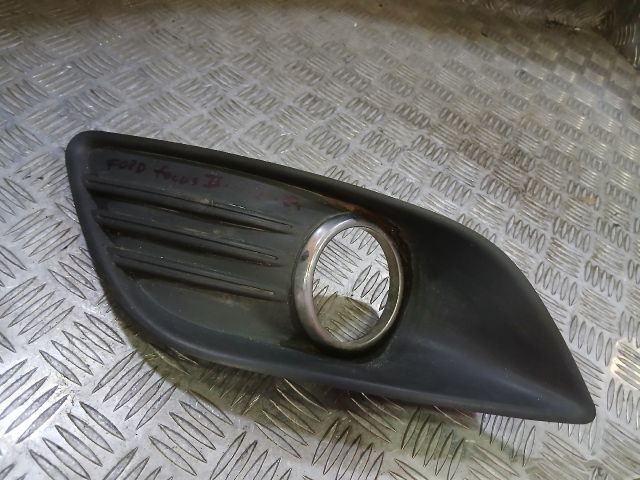 bontott FORD FOCUS II Jobb Ködlámpa Rács