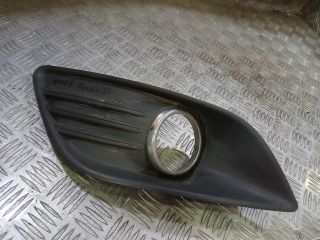 bontott FORD FOCUS II Jobb Ködlámpa Rács
