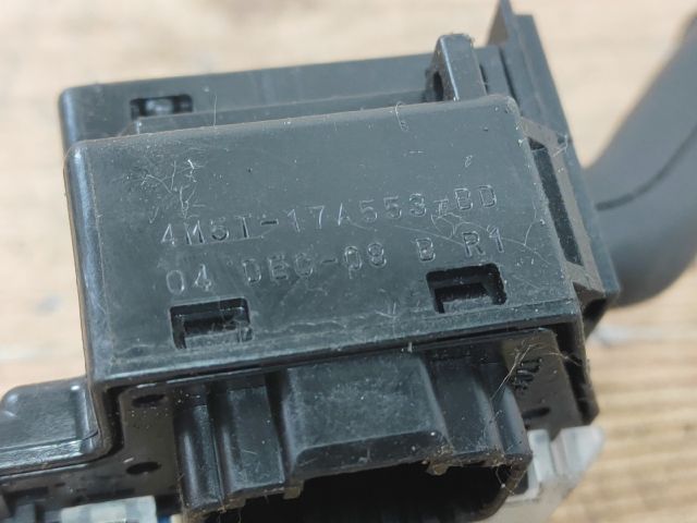 bontott FORD FOCUS II Jobb Kormánykapcsoló Ablaktörlő