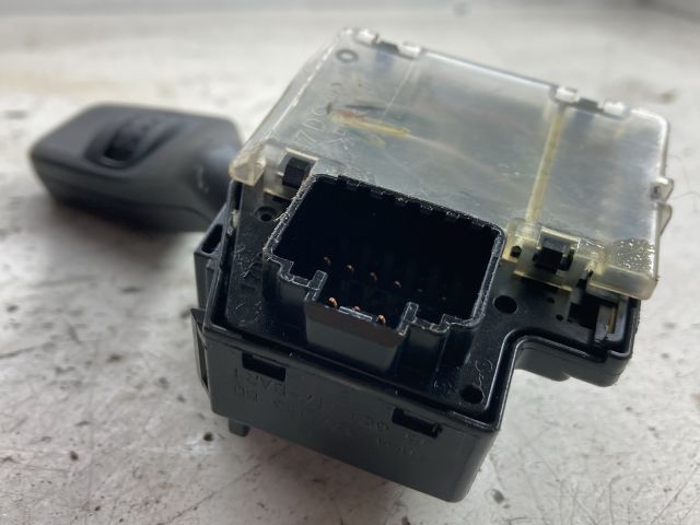 bontott FORD FOCUS II Jobb Kormánykapcsoló Ablaktörlő