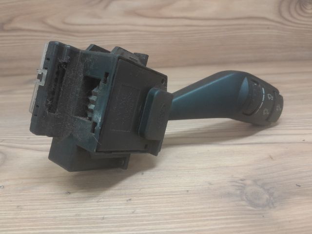 bontott FORD FOCUS II Jobb Kormánykapcsoló Ablaktörlő