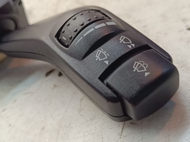 bontott FORD FOCUS II Jobb Kormánykapcsoló Ablaktörlő