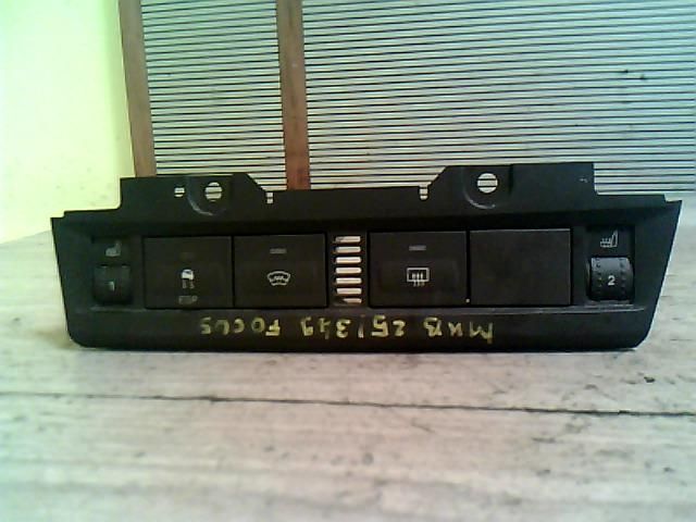 bontott FORD FOCUS II Kapcsoló (Magában)