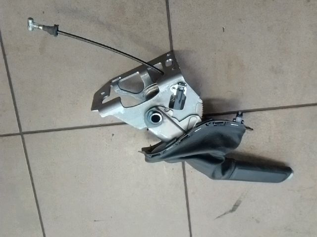 bontott FORD FOCUS II Kézifék Kar