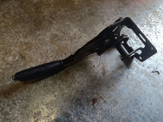 bontott FORD FOCUS II Kézifék Kar