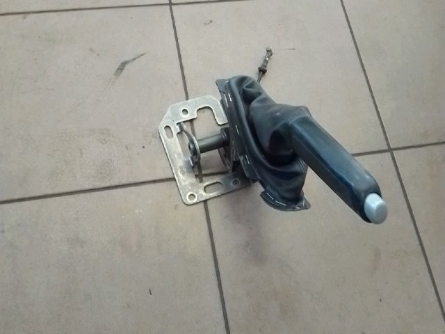 bontott FORD FOCUS II Kézifék Kar