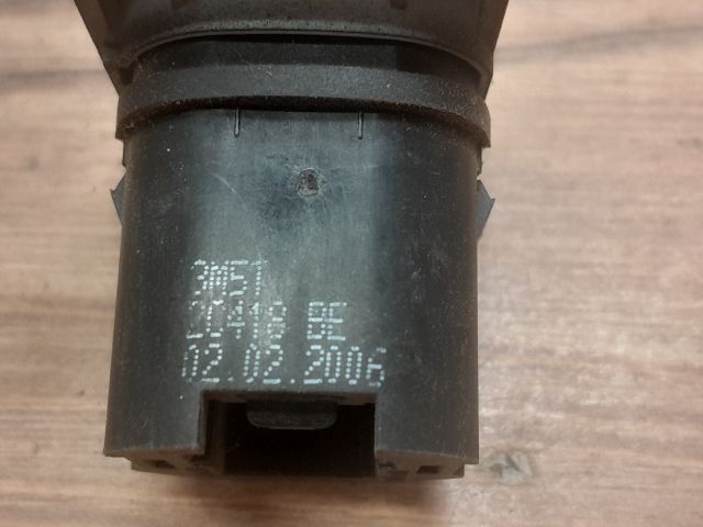 bontott FORD FOCUS II Kipörgésgátló Kapcsoló