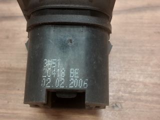 bontott FORD FOCUS II Kipörgésgátló Kapcsoló