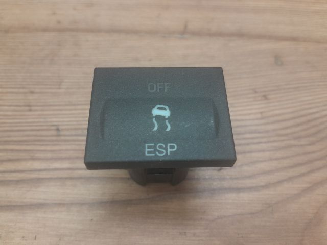 bontott FORD FOCUS II Kipörgésgátló Kapcsoló