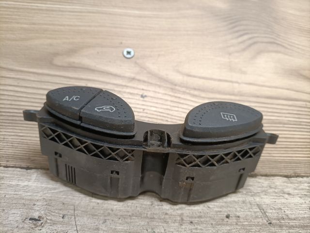 bontott FORD FOCUS II Klíma Kapcsoló