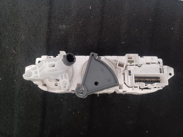 bontott FORD FOCUS II Klíma Kapcsoló