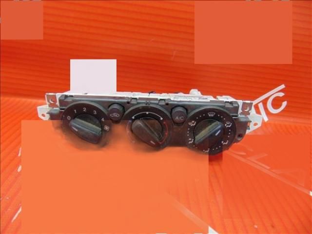 bontott FORD FOCUS II Klíma Kapcsoló