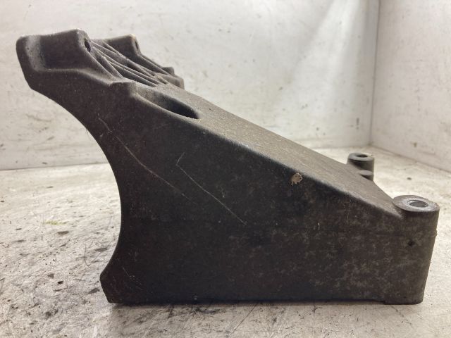 bontott FORD FOCUS II Klíma Tartó Bak