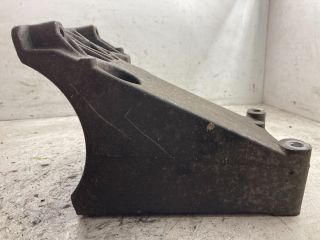 bontott FORD FOCUS II Klíma Tartó Bak