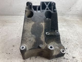 bontott FORD FOCUS II Klímakompresszor Tartó Bak