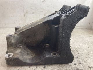 bontott FORD FOCUS II Klímakompresszor Tartó Bak