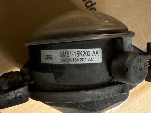 bontott FORD FOCUS II Ködfényszóró (Pozíciófüggetlen)