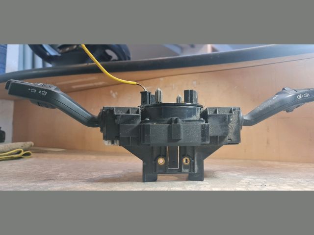 bontott FORD FOCUS II Komplett Kormánykapcsoló (Bajuszkapcsoló)