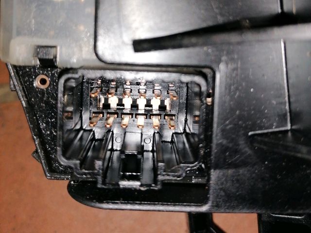 bontott FORD FOCUS II Komplett Kormánykapcsoló (Bajuszkapcsoló)