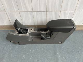 bontott FORD FOCUS II Könyöklő