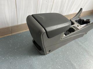 bontott FORD FOCUS II Könyöklő