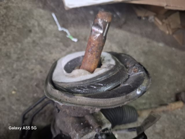 bontott FORD FOCUS II Kormánymű Szervós