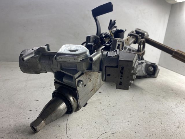 bontott FORD FOCUS II Kormányoszlop